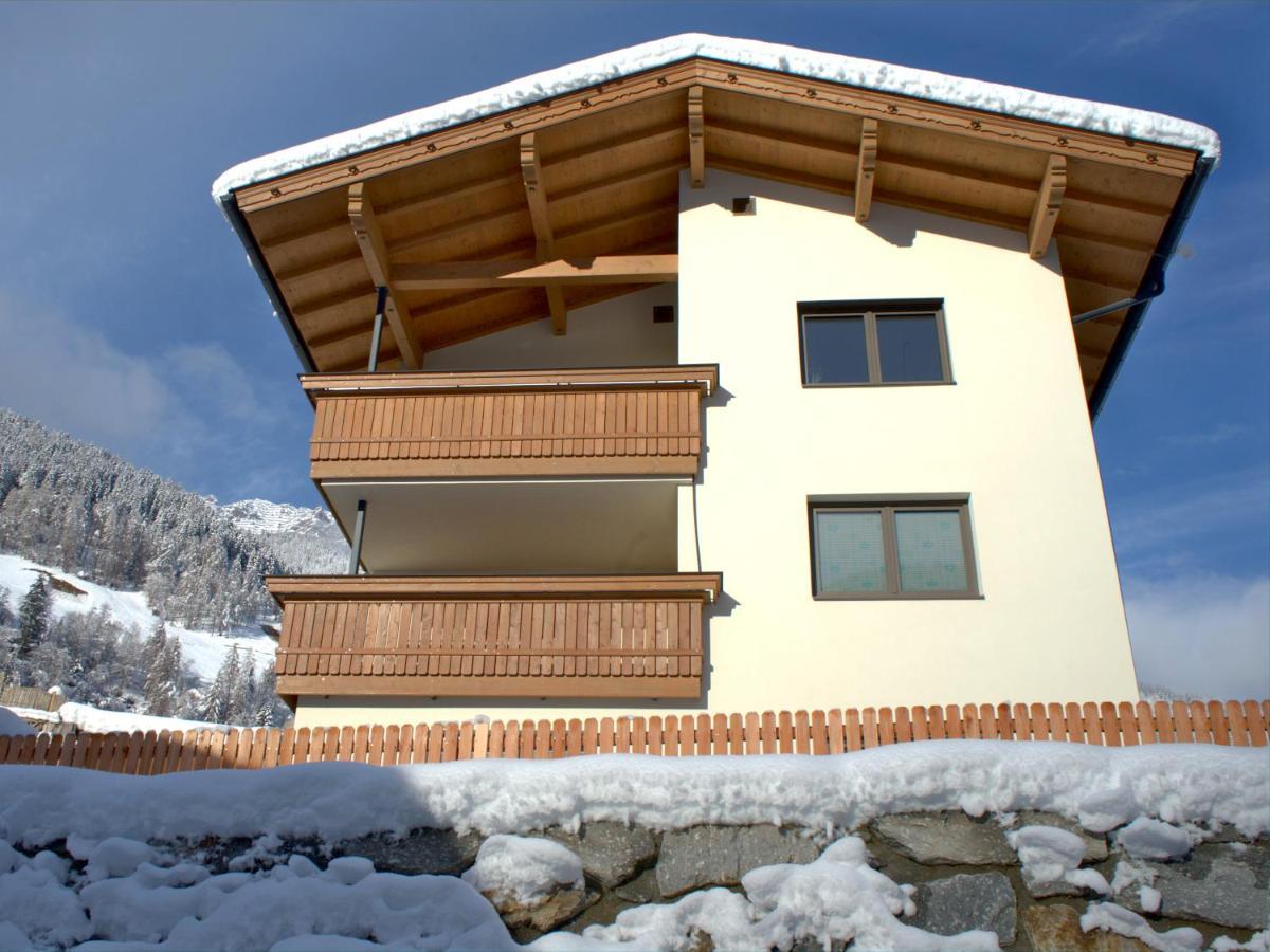 Berg' & Bluamen Appartements Stubai Neustift im Stubaital Zewnętrze zdjęcie