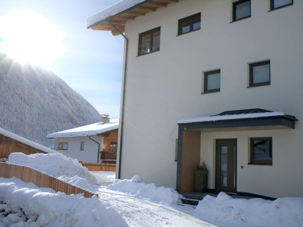 Berg' & Bluamen Appartements Stubai Neustift im Stubaital Zewnętrze zdjęcie